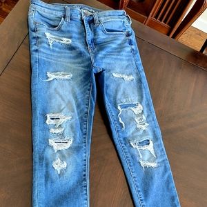 American Eagle Outfitters Ripped Skinny Jeans